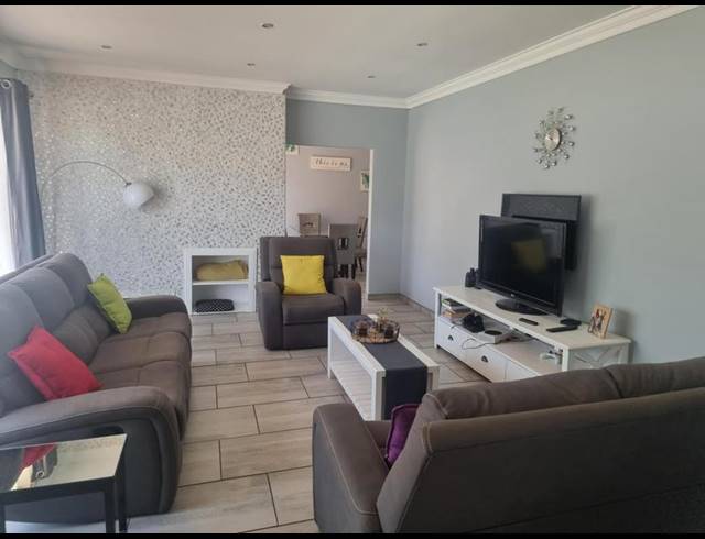 6 BEDROOM HOUSE FOR SALE IN DOWERGLEN